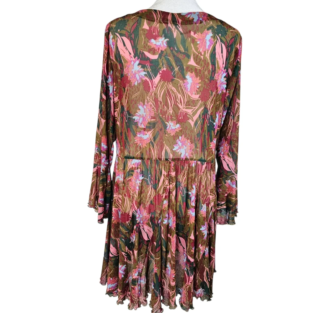 Free People Floral V-Neck Bell Sleeve Beach Babe Tunic - Picture 4 of 10